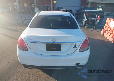 2017 Mercedes-Benz C 300 from USA, damaged, VIN 55SWF4JB3HU234287